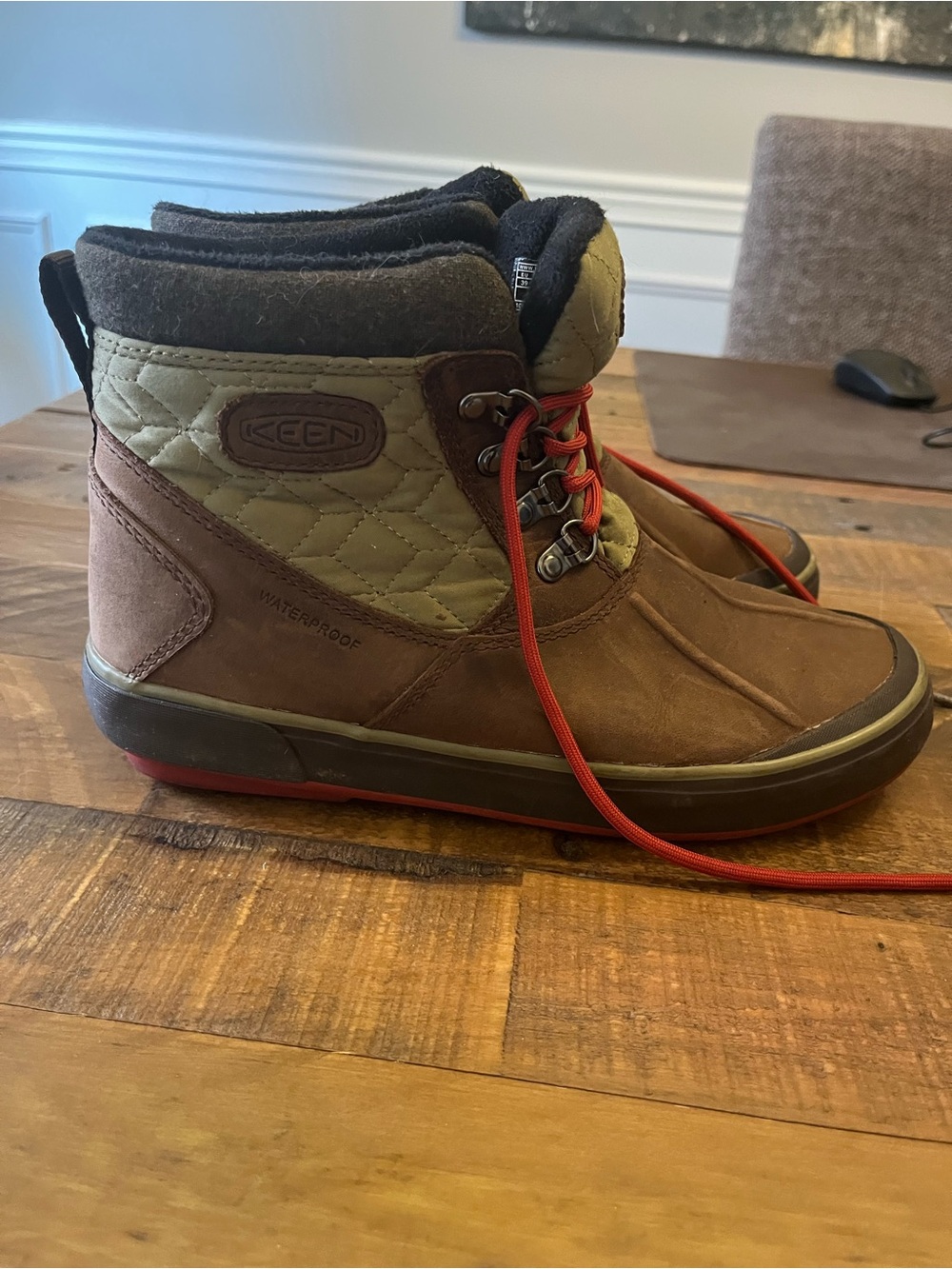 Keen Brown & Olive Outdoor Lace-Up Winter Boot with Red Laces